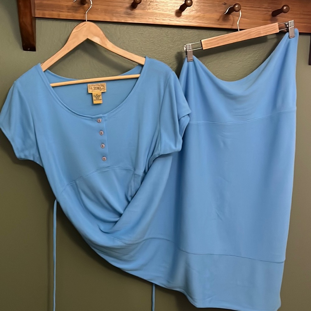 Light blue floor length short sleeve dress
